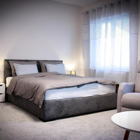 Apartament Blue Crystal Subotica Zewnętrze zdjęcie
